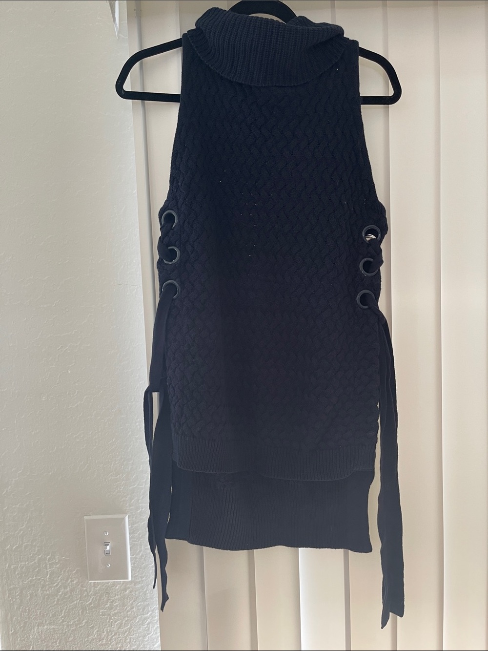 Sleeveless Navy Cable Knit Turtleneck Side-Tie Sweater Top